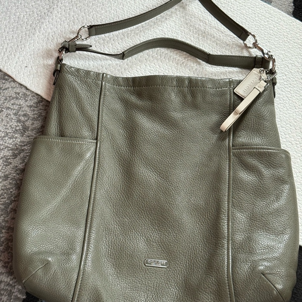 Coach Olive Leather Shoulder Bag